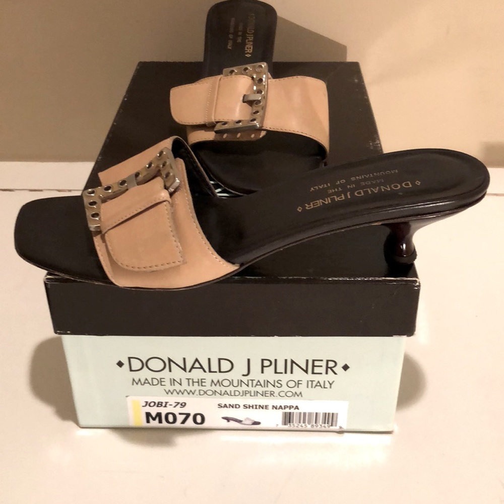 Donald J Pliner JOBI slide sandal